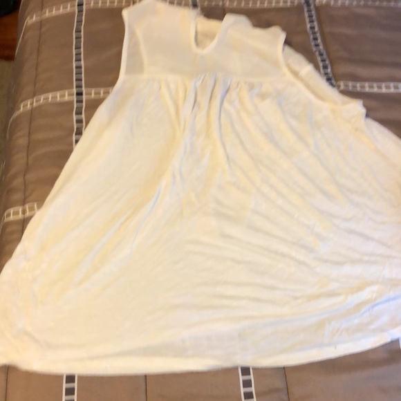 MOVING SALE NO HAGGLING WOMEN RUE 21 XL CREAM SHEER TOP FLARE BLOUSE. - Picture 2 of 7